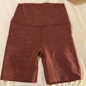 Beyond Yoga Pink Camo Workout Shorts